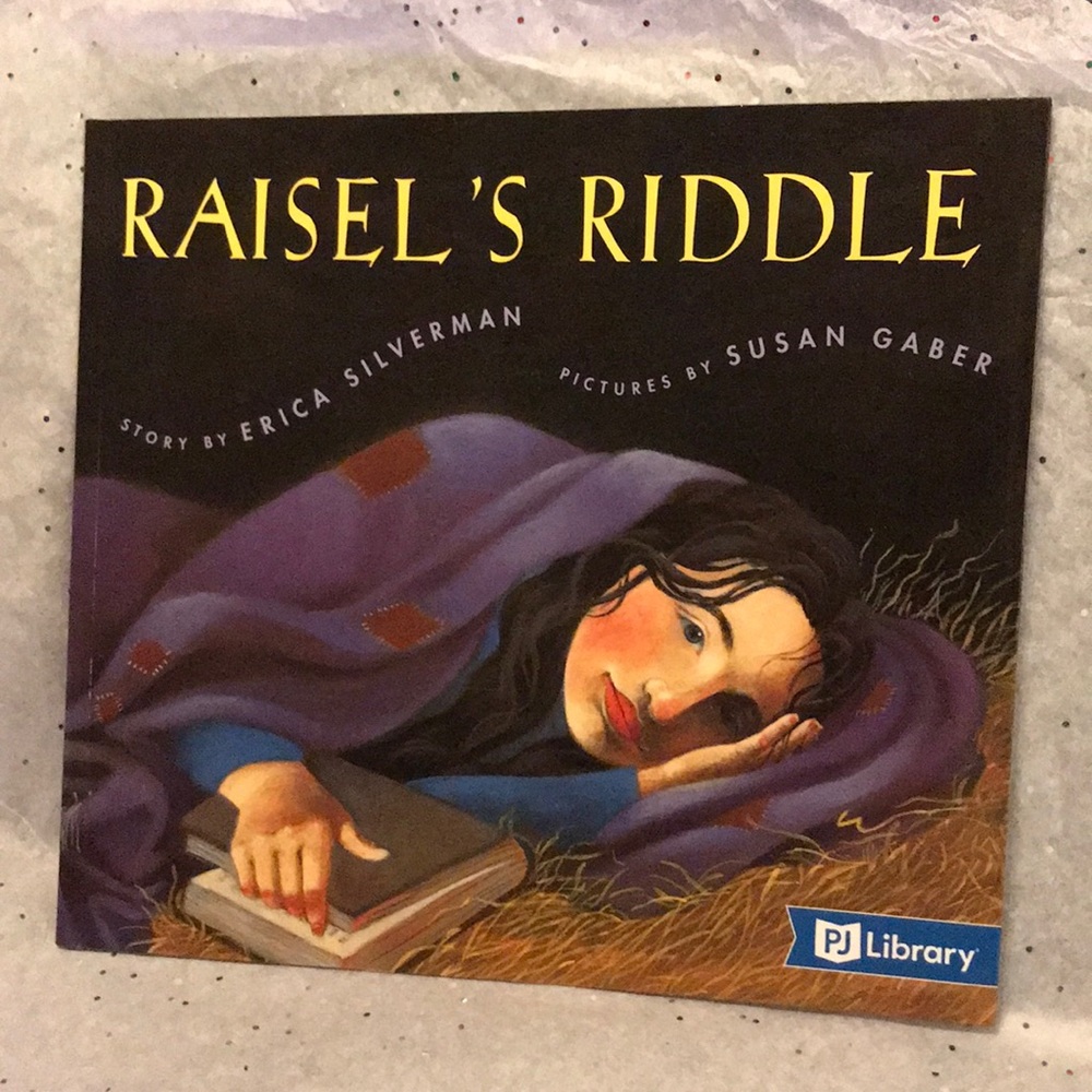🎉2/15.00🎉 Raisel’s Riddle, like new gift giving condition book, PJ Library